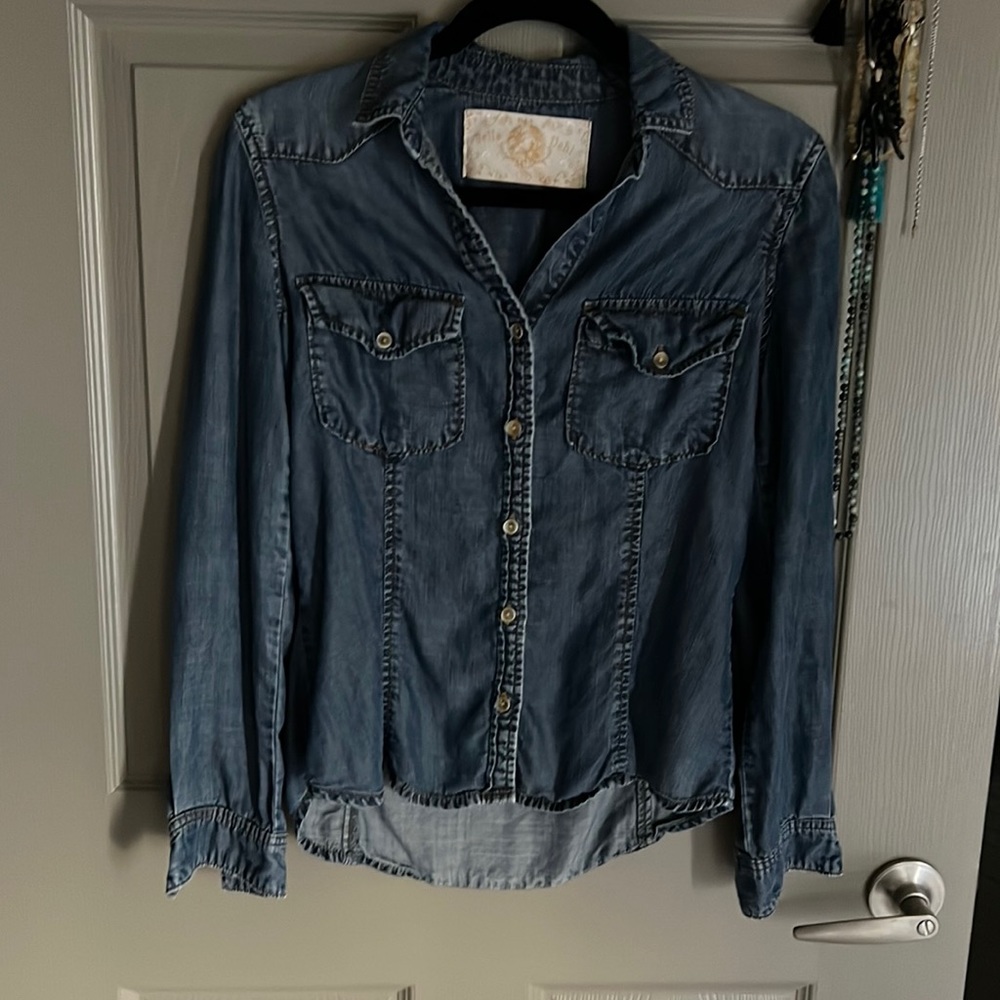 Cute Bella Dahl jean shirt